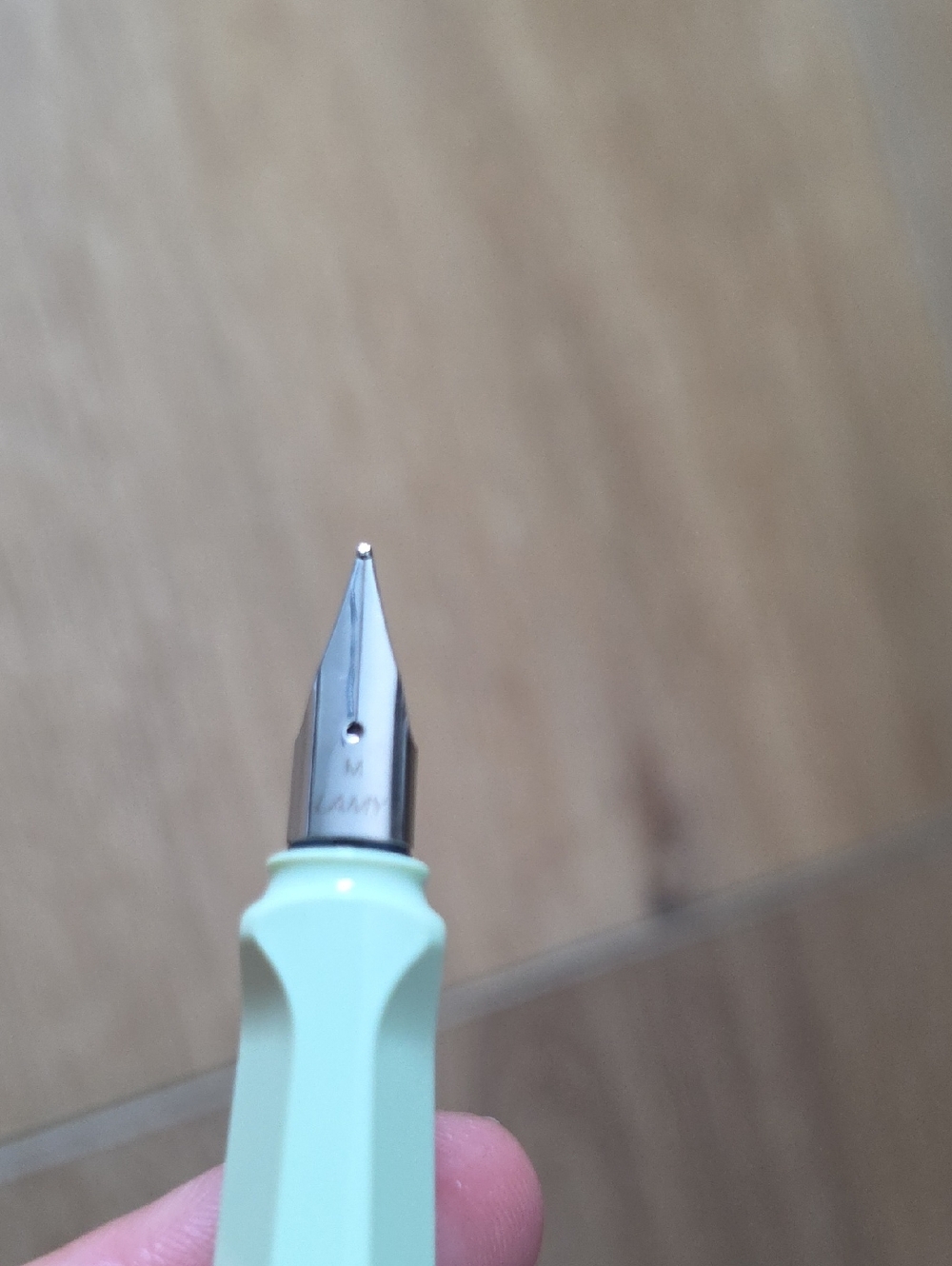 Lamy Safari Fountain Pen in Mint - Picture 4 of 5